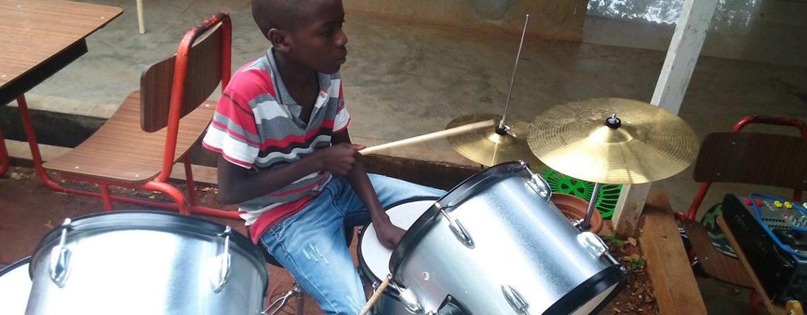 Igreja - Evangélica - dos - Irmãos em Angola - CAOP - VIANA - Membro